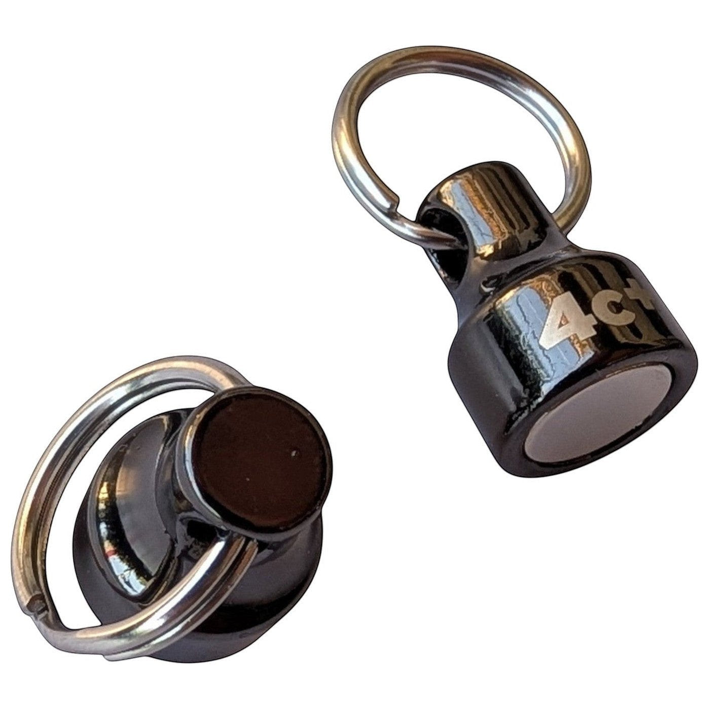 Clipmag, magnetic climbing brush holder